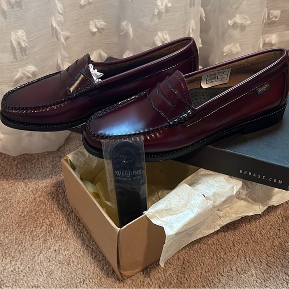 Ladies SZ 8.5 G.H. Bass Weejuns - Picture 5 of 6